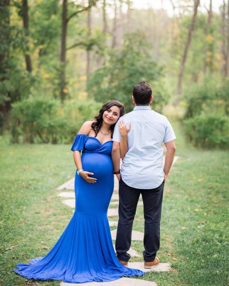 Creative Maternity Photoshoot Ideas in Toronto