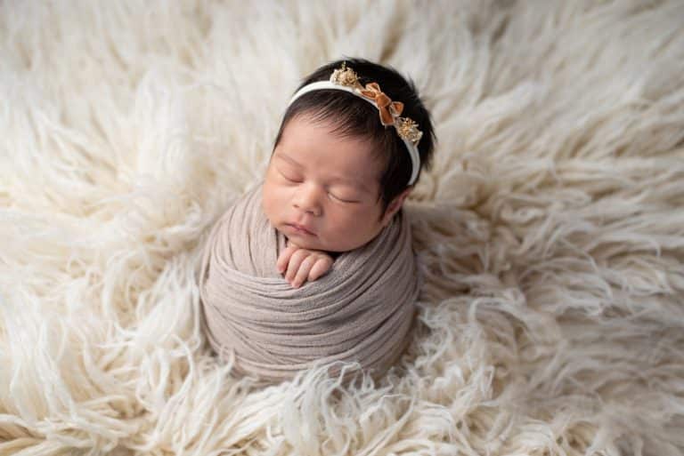 Beautiful Ways to Preserve Your Newborn & Maternity Photos: From Prints to USB Drives