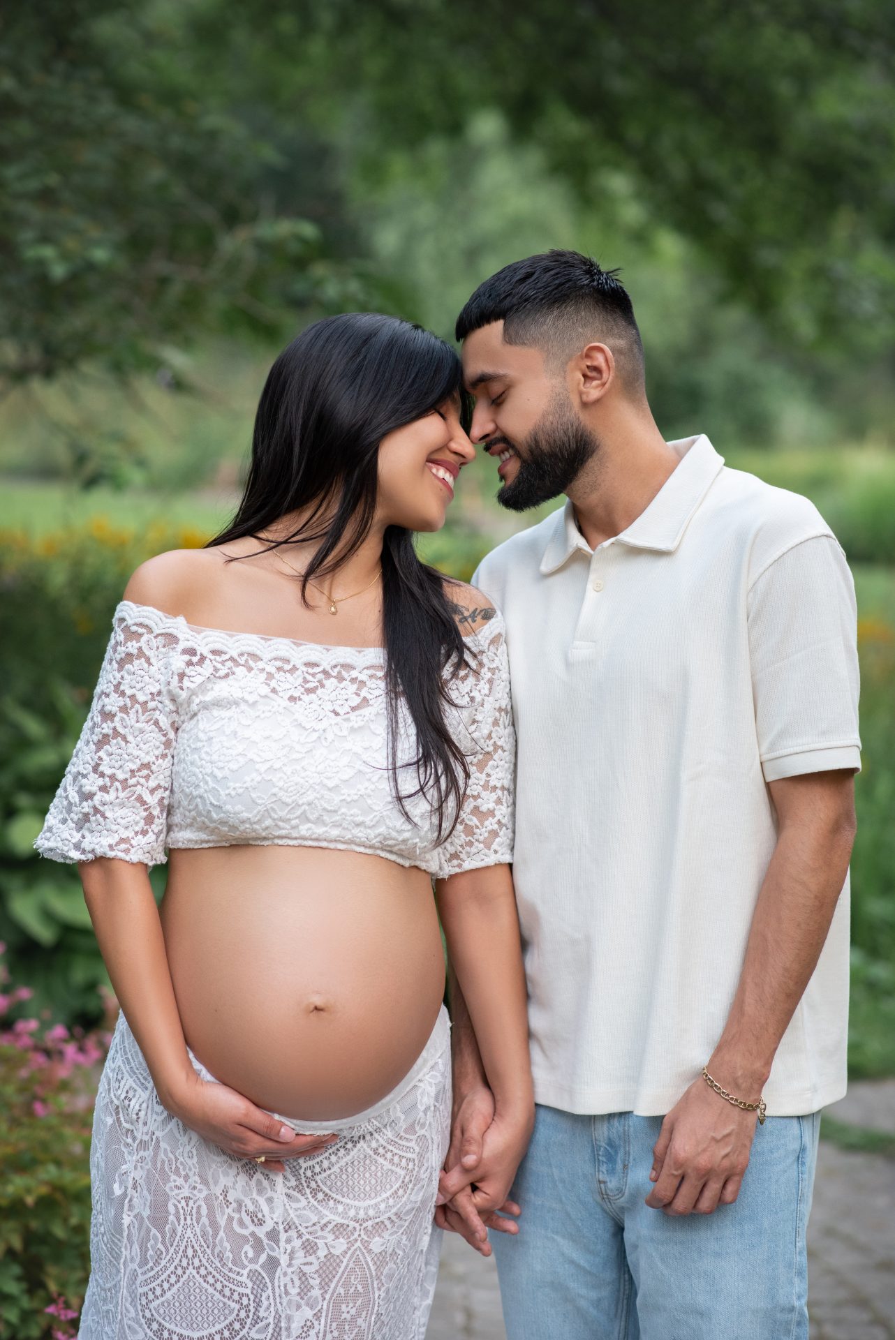 Maternity and Newborn Photography in Mississauga – Featured on Three Best Rated®